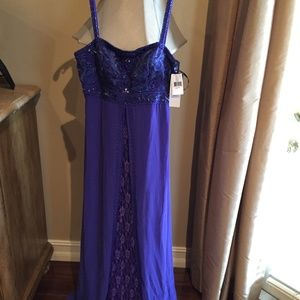 NEW SUE WONG EVENING GOWN